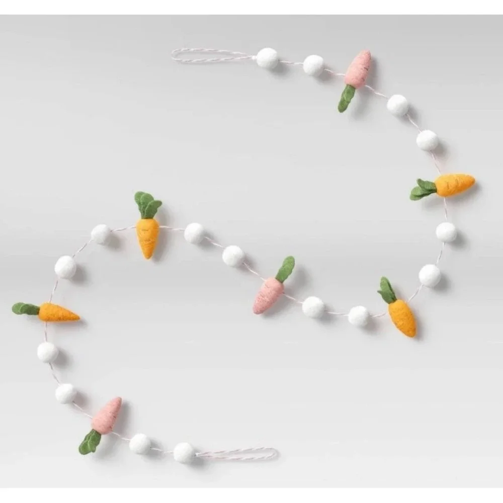 OPALHOUSE TARGET Easter Carrots Decorative Garland NEW